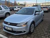 Gebraucht VW Jetta 140 PS (102 kW) 2014 Silber Limousine