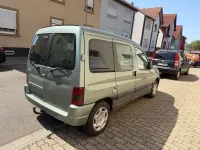 Gebraucht Peugeot Partner 75 PS (55 kW) 2005 Grün Van / Kleinbus