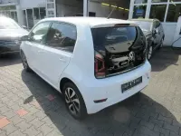 Second-hand VW up! Active 65 CP (47 kW) 2021 Alb Hatchback