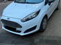 Gebraucht Ford Fiesta 60 PS (44 kW) 2014 Weiß Kleinwagen
