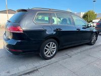 Gebraucht VW Golf VII 115 PS (84 kW) 2018 Schwarz Kombi