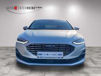 Gebraucht Ford Focus Titanium X 125 PS (91 kW) 2023 Moondust silber Limousine
