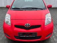 Gebraucht Toyota Yaris Cool 69 PS (50 kW) 2011 Rot Kleinwagen