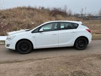 Gebraucht Opel Astra 87 PS (63 kW) 2011 Weiß Limousine