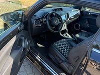 Gebraucht VW Beetle Design 105 PS (77 kW) 2015 Schwarz Kleinwagen
