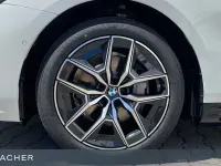 Gebraucht BMW i5 M Sport 289 kW (394 PS) 2026 Weiß Kombi
