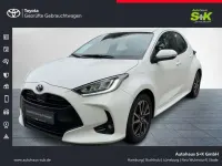 Gebraucht Toyota Yaris Basis 116 PS (85 kW) 2023 Schneeweiß Kleinwagen