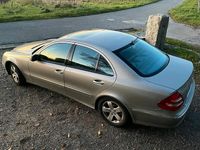 Gebraucht Mercedes E200 163 PS (119 kW) 2005 Grau Limousine