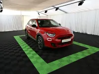 Gebraucht Fiat 600 La Prima 101 PS (74 kW) 2025 Rot SUV
