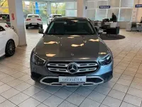 Gebraucht Mercedes E220 All-Terrain 194 PS (142 kW) 2021 Grau (selenitgrau) Kombi