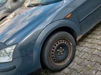 Gebraucht Ford Mondeo 110 PS (80 kW) 2001 Blau Limousine