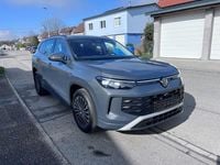 Gebraucht VW Tayron Life 150 PS (110 kW) 2025 Grau SUV