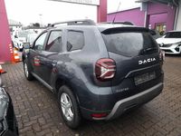 Gebraucht Dacia Duster Journey 131 PS (96 kW) 2023 Kometengrau metallic kometengrau metallic SUV