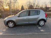 Gebraucht Dacia Sandero Lauréate 75 PS (55 kW) 2011 Blau Limousine
