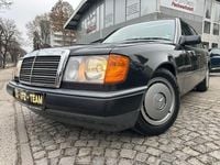 Gebraucht Mercedes 230 132 PS (97 kW) 1990 Schwarz Limousine