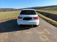 Gebraucht Audi A1 Sportback Ambition 105 PS (77 kW) 2014 Weiß Kleinwagen