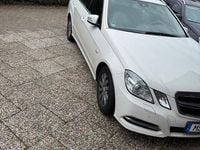 Gebraucht Mercedes E220 Avantgarde 174 PS (127 kW) 2011 Weiß Limousine