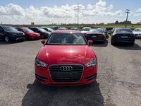 Gebraucht Audi A3 Ambiente 150 PS (110 kW) 2014 Rot Limousine