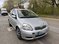 Gebraucht Toyota Yaris 86 PS (63 kW) 2002 Silber Limousine