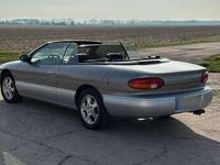 Gebraucht Chrysler Stratus 163 PS (119 kW) 1999 Silber Limousine