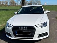Gebraucht Audi A4 150 PS (110 kW) 2019 Weiß Kombi