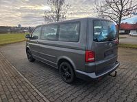 Gebraucht VW T5 102 PS (75 kW) 2010 Grau Van
