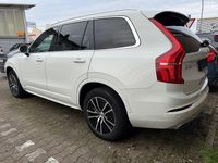 Gebraucht Volvo XC90 Momentum 250 PS (183 kW) 2020 Weiß SUV