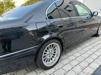 Gebraucht BMW 525 192 PS (141 kW) 2001 Schwarz Limousine