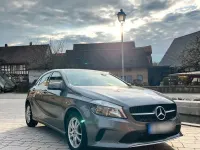 Gebraucht Mercedes A180 122 PS (89 kW) 2017 Grau Limousine