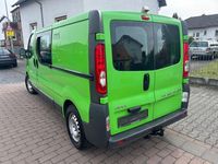 Gebraucht Opel Vivaro 145 PS (106 kW) 2011 Grün Van / Kleinbus
