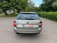 Gebraucht Skoda Superb 170 PS (125 kW) 2015 Silber Kombi