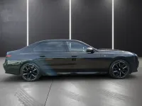 Gebraucht BMW 740 M Sport 299 PS (219 kW) 2024 Schwarz Limousine