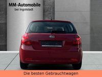 Usado Kia Ceed 109 HP (80 kW) 2009 Vermelho Citadino