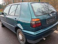 Gebraucht VW Golf III 75 PS (55 kW) 1997 Grün Kleinwagen