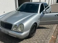 Gebraucht Mercedes E320 224 PS (164 kW) 1999 Silber Limousine