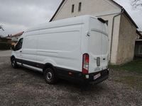 Usado Ford Transit 131 HP (96 kW) 2023 Branco Sedan