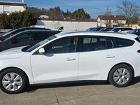 Gebraucht Ford Focus Cool & Connect 120 PS (88 kW) 2021 Weiß Kombi