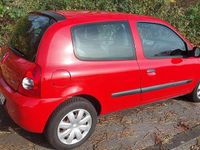 Gebraucht Renault Clio II Authentique 58 PS (42 kW) 2010 Rot Limousine