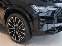 Neu Volvo XC90 Plus 310 PS (228 kW) 2026 Schwarz SUV