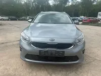 Gebraucht Kia Ceed 136 PS (100 kW) 2019 Silber Kleinwagen