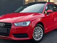 Gebraucht Audi A3 Ambiente 110 PS (80 kW) 2015 Rot Limousine