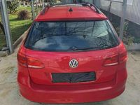 Gebraucht VW Passat Trendline 140 PS (102 kW) 2014 Rot Kombi