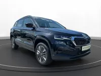 Gebraucht Skoda Karoq Tour 150 PS (110 kW) 2025 Schwarz magic perleffekt SUV