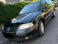 Gebraucht VW Passat 131 PS (96 kW) 2003 Schwarz Kombi