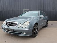 Gebraucht Mercedes E240 Avantgarde 177 PS (130 kW) 2004 Blau Limousine