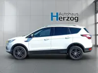 Gebraucht Ford Kuga Cool & Connect 150 PS (110 kW) 2017 Frostweiß SUV