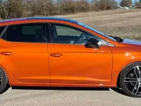 Używany Seat Leon 110 KM (80 kW) 2018 Pomarańczowy Sedan/Limuzyna