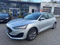 Gebraucht Ford Focus Titanium 125 PS (91 kW) 2023 Silber Limousine