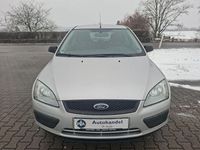 Second-hand Ford Focus 101 CP (74 kW) 2006 Argintiu Berlinǎ