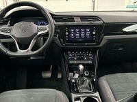 Gebraucht VW Touran Highline 150 PS (110 kW) 2023 Schwarz Van / Kleinbus